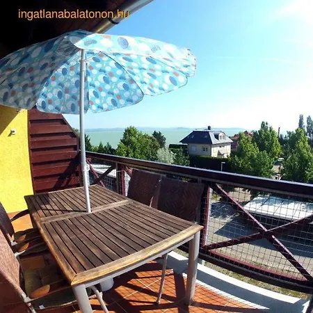 219 - Gyonyoru, Panoramas Apartmanban Szallas Apartment