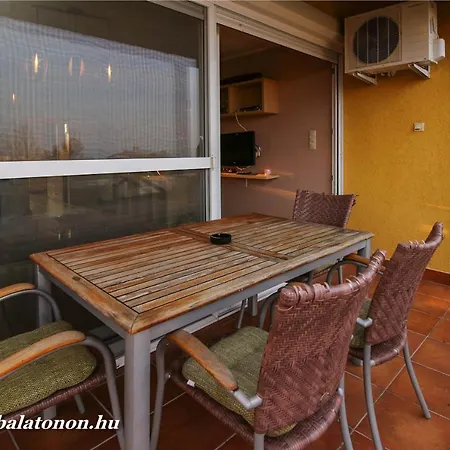 Apartment 219 - Gyonyoru, Panoramas Apartmanban Szallas Balatonoszod